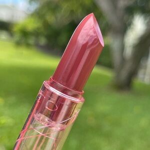 SOPHIA+MABELLE Hydrating Hybrid Lipstick Balm in “Weekend getaway”